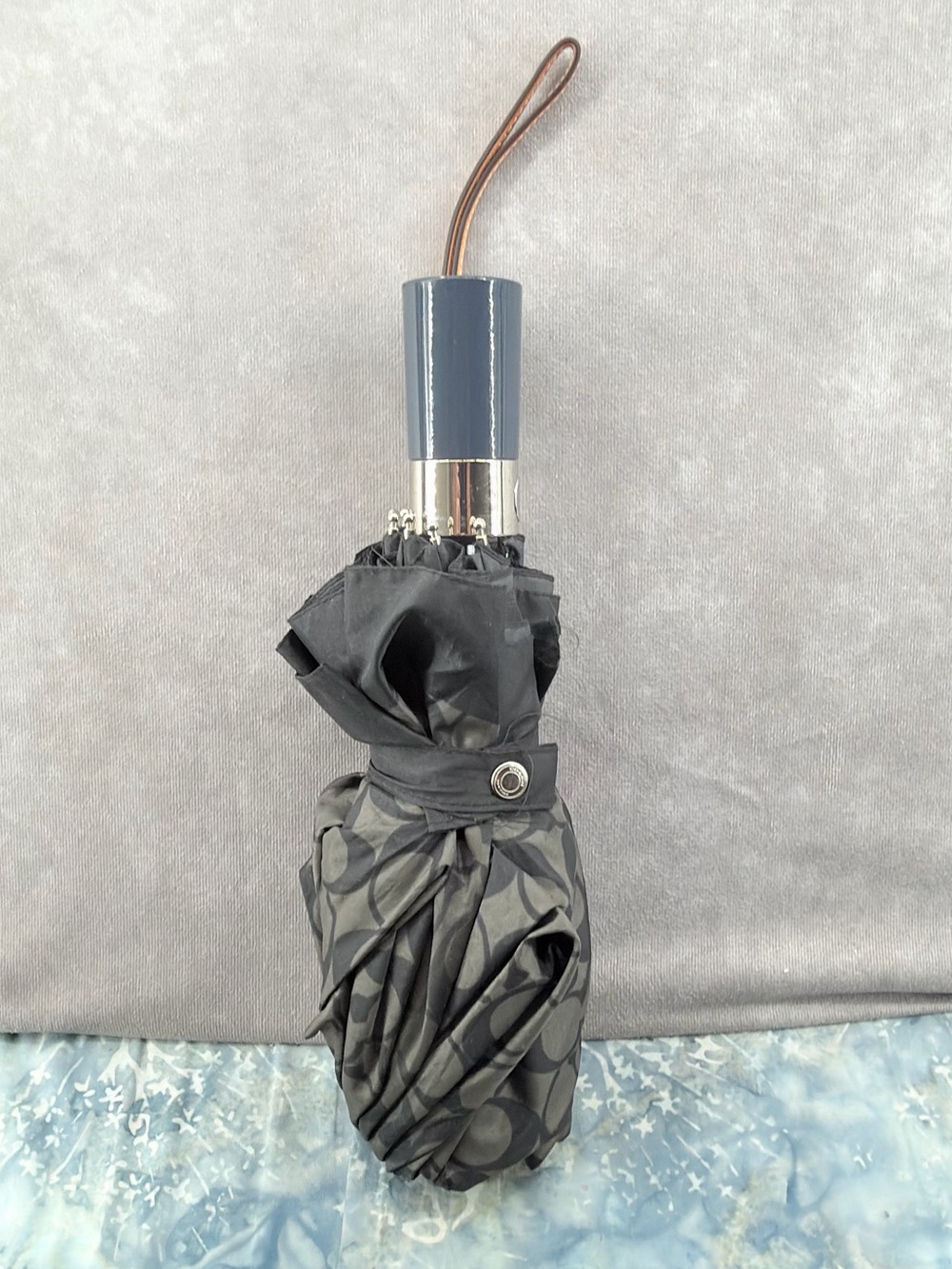 Coach Mini Signature Umbrella Graphite